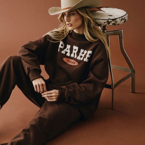 PARKE Texas Signature Mockneck NWT - Picture 3 of 3